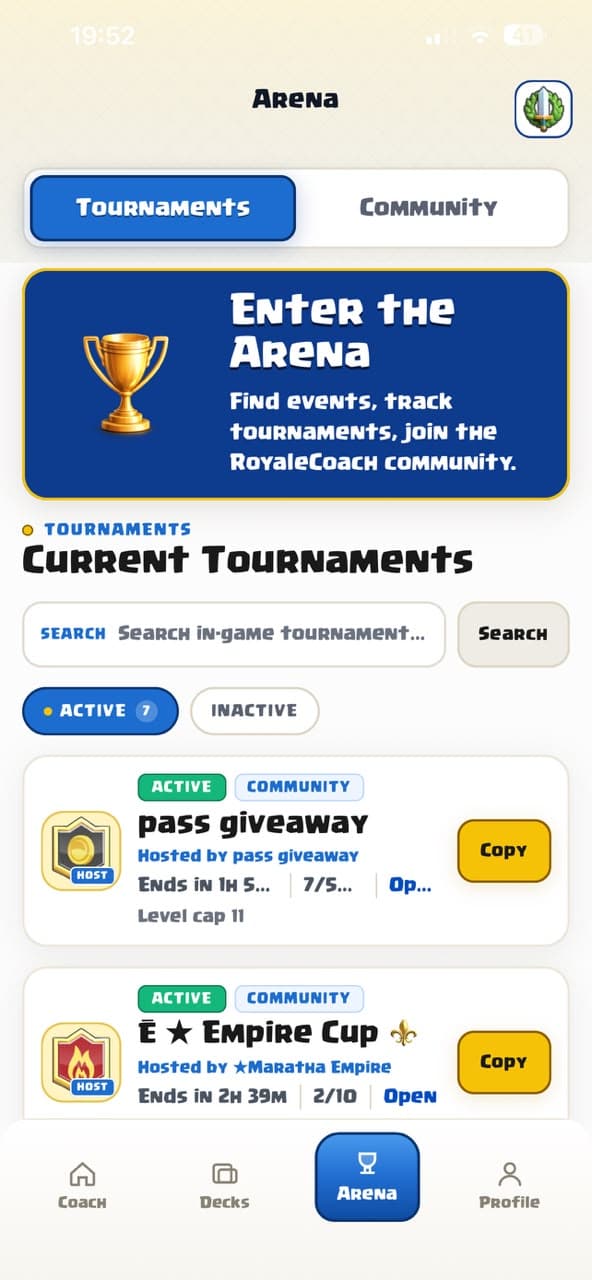 RoyaleCoach AI top battles feed with player matchup results